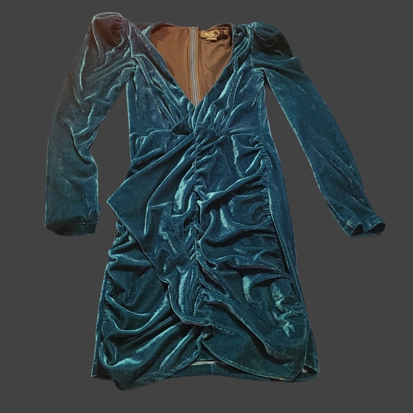 PATBO Velvet Ruched Longsleeve Cocktail Dress - Picture 2 of 7